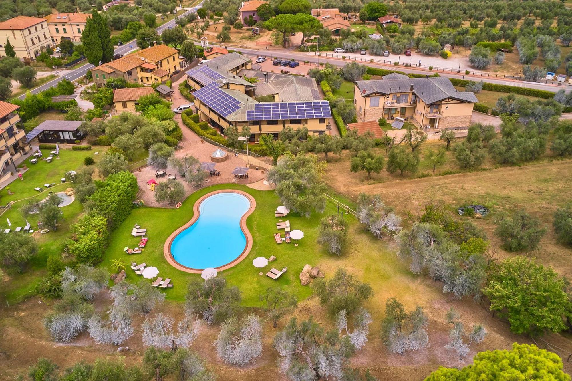 קסטנייטו קרדוצ'י Hotel Zi Martino מראה חיצוני תמונה