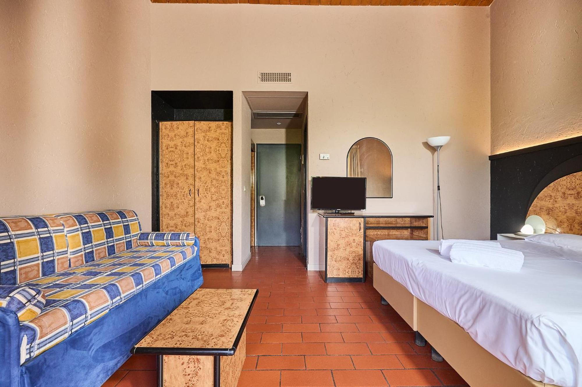 קסטנייטו קרדוצ'י Hotel Zi Martino מראה חיצוני תמונה