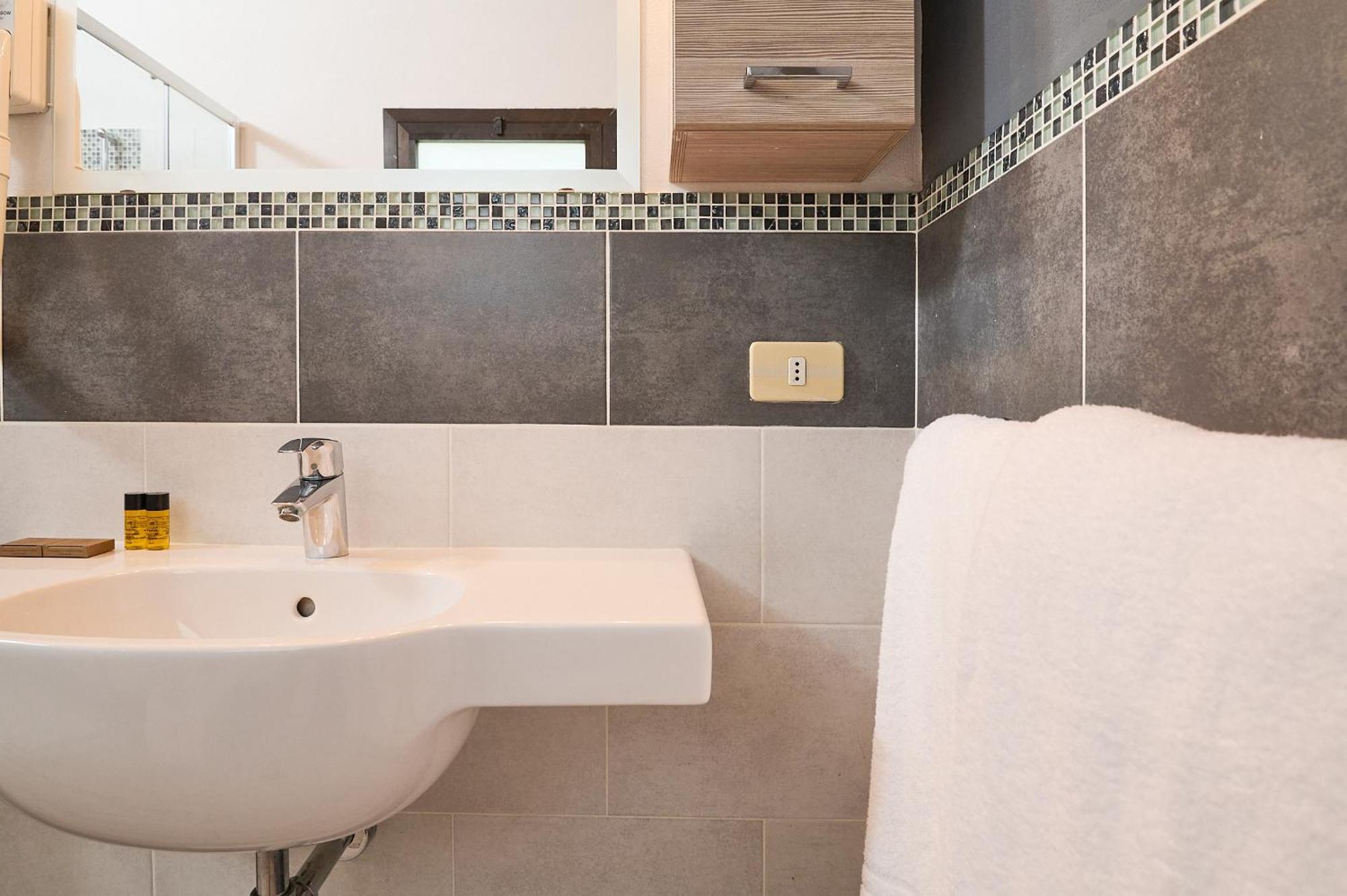קסטנייטו קרדוצ'י Hotel Zi Martino מראה חיצוני תמונה
