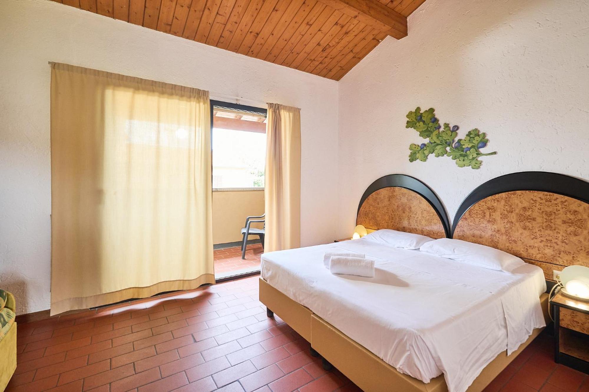 קסטנייטו קרדוצ'י Hotel Zi Martino מראה חיצוני תמונה